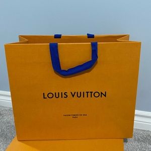 Authentic large Louis Vuitton bag (2021)